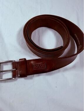 Vintage Fossil Genuine Leather Brown Belt Size 42 / 105